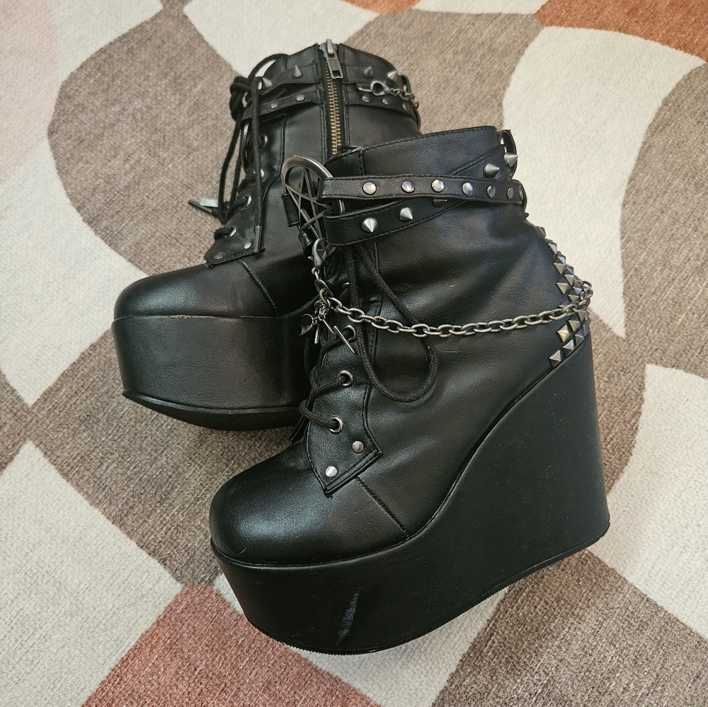 **SOLD** Demonia Poison-101 Black Platform Wedge Ankle Boots Size 7